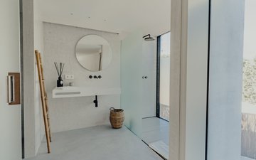 Property slide 16