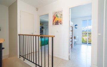 Property slide 14