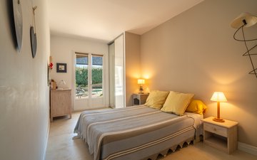 Property slide 17