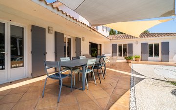 Property slide 10