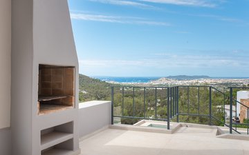 Property slide 10
