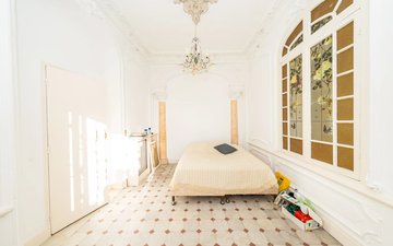 Property slide 18