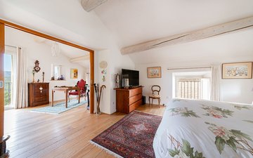 Property slide 10