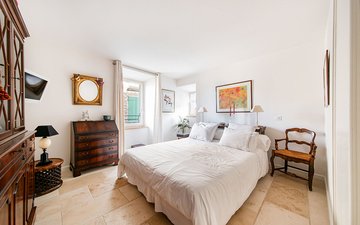 Property slide 11