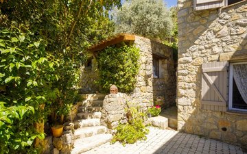 Property slide 17
