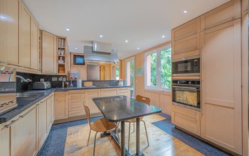 Property slide 16