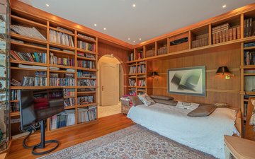 Property slide 18
