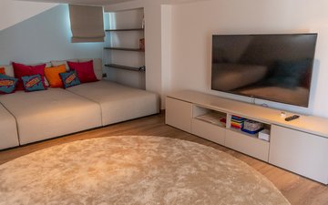 Property slide 18
