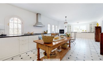 Property slide 19