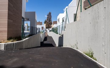 Property slide 10