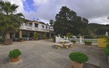 Property slide 4