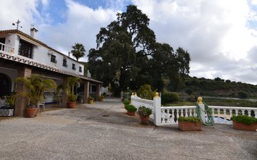 Property slide 20