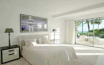 Property slide 18