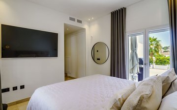 Property slide 4