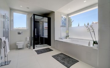 Property slide 16