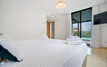 Property slide 10