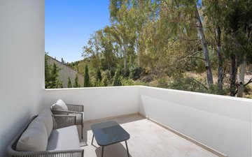 Property slide 18