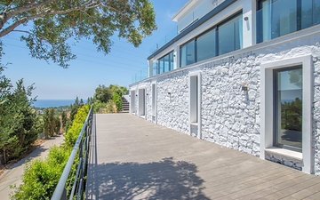 Property slide 20