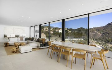 Property slide 18