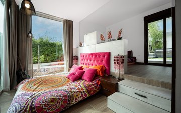 Property slide 18