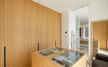 Property slide 18