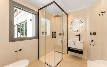 Property slide 16