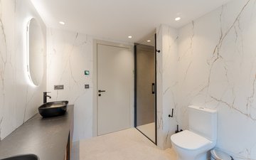Property slide 20