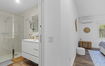 Property slide 18