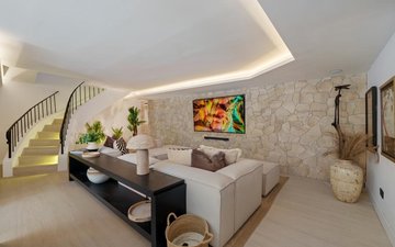 Property slide 18