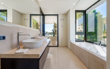 Property slide 16