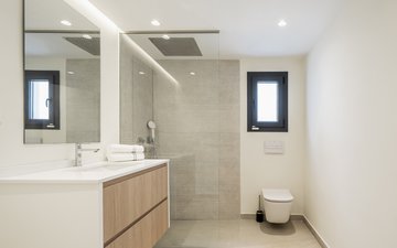 Property slide 19