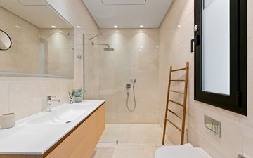 Property slide 17