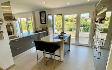 Property slide 7