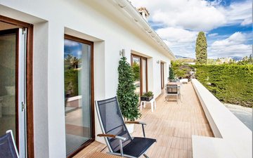 Property slide 17