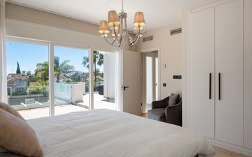 Property slide 17