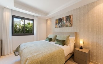 Property slide 18