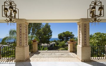 Property slide 15