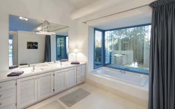Property slide 20