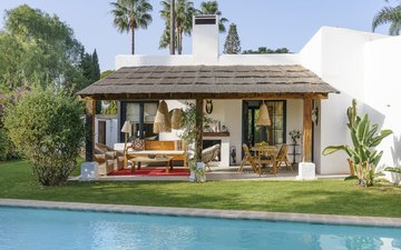 Property slide 18