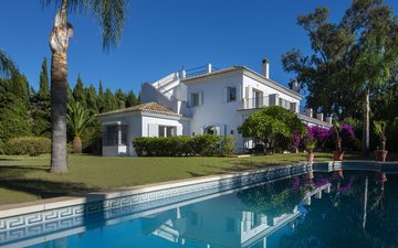 Property slide 4