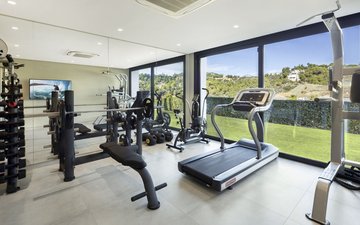 Property slide 19