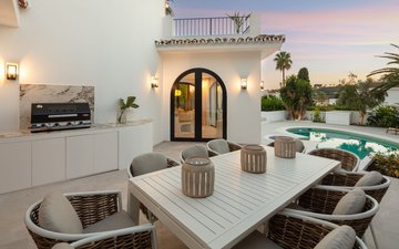 Property slide 10