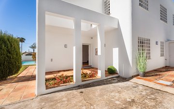 Property slide 15