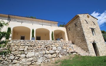 Property slide 6