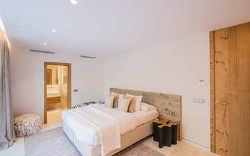 Property slide 17