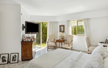 Property slide 5