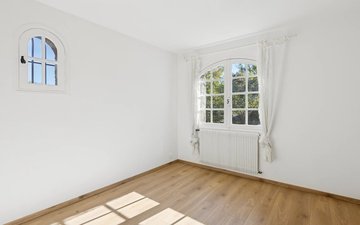 Property slide 5