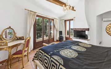 Property slide 8