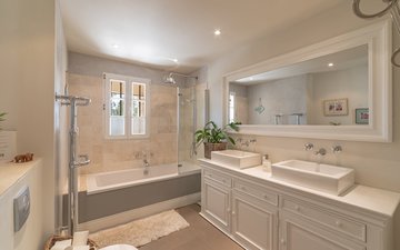 Property slide 18