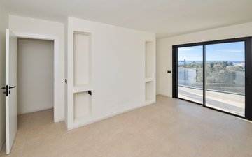 Property slide 20